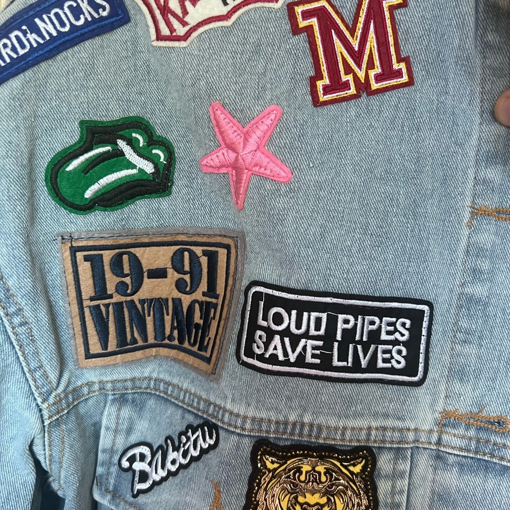 Nikki Lund Thora Patch Denim Jacket - image 5